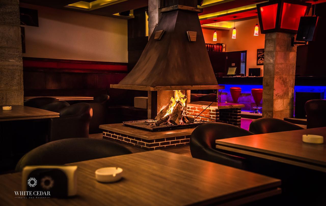 White Cedar Hotel &Resort Аль-Арз Экстерьер фото
